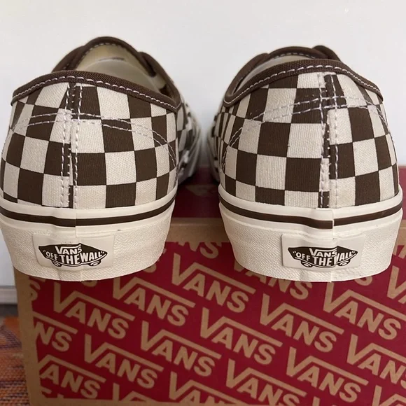 Vans Men’s Authentic Checkerboard Brown
VN000BW5BRO
SNEAKERS - Picture 13 of 16
